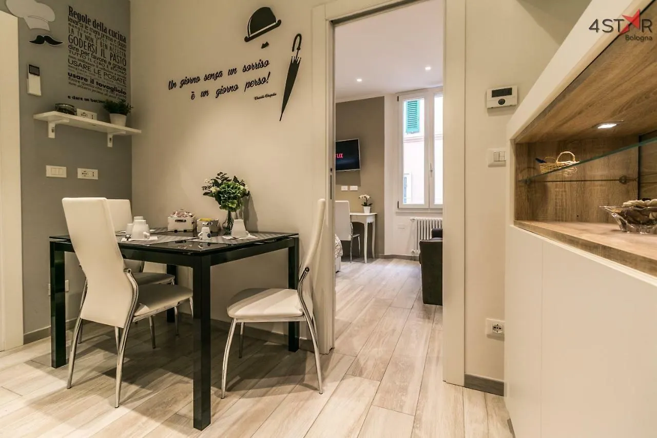4 Star Two Towers Apartment Bologna