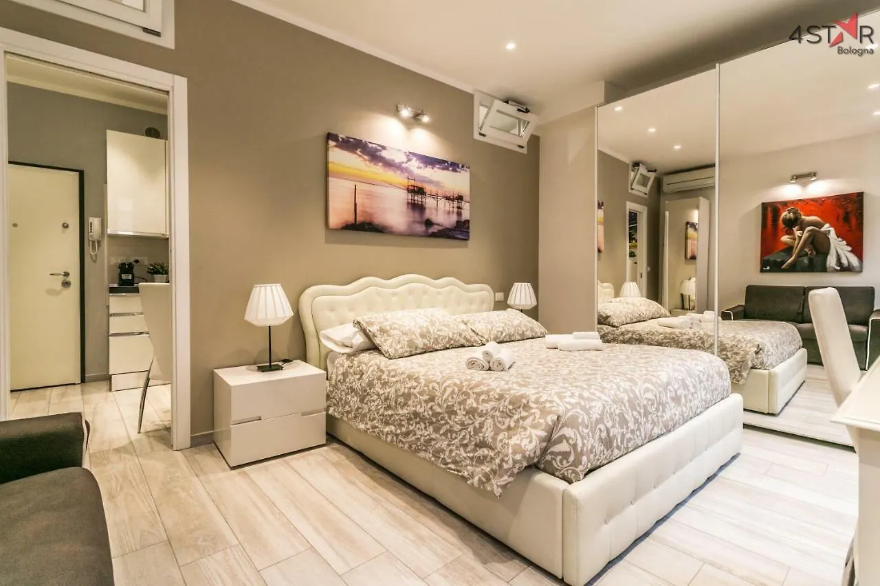 4 Star Two Towers Apartment Bologna