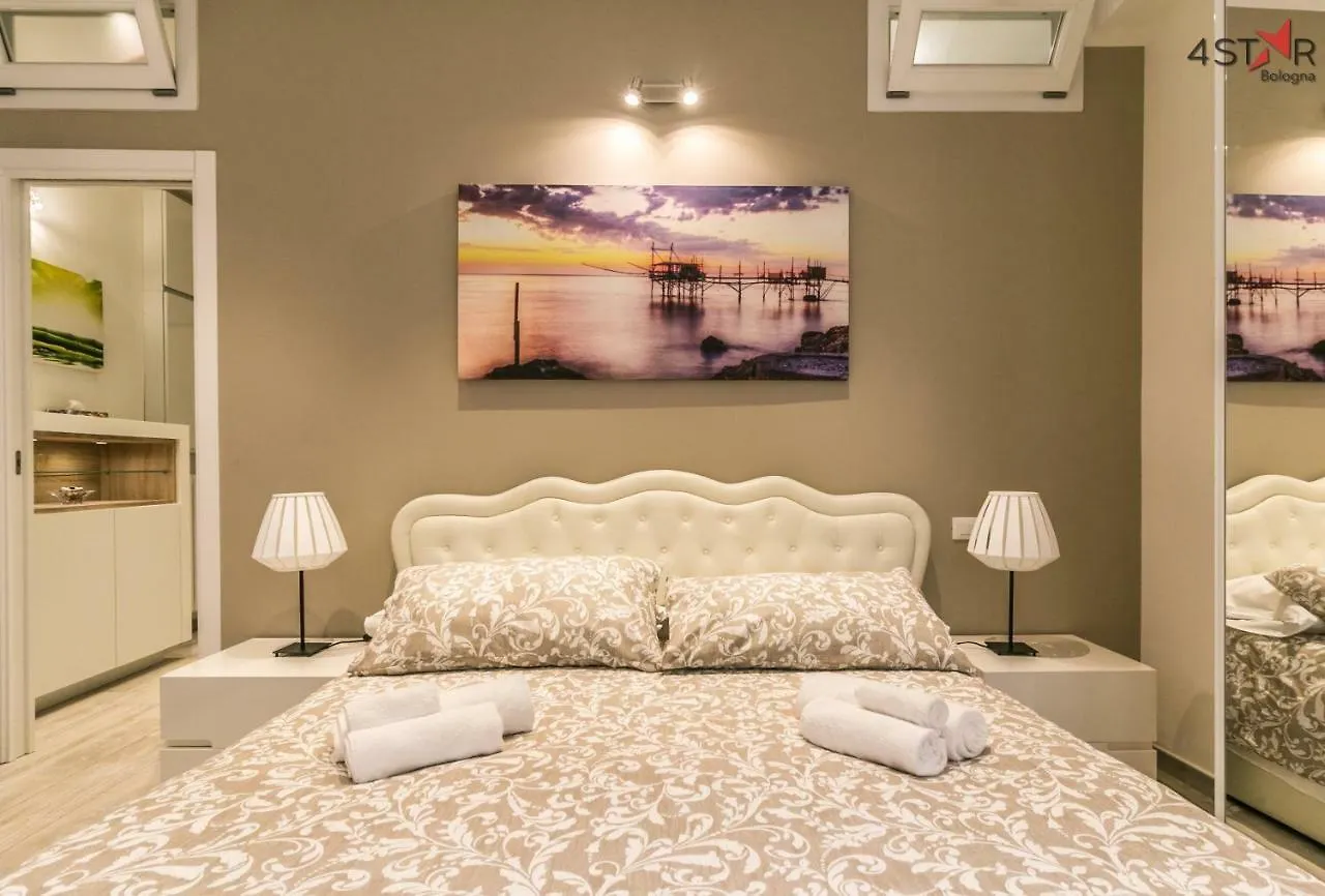 4 Star Two Towers Apartment Bologna Italy