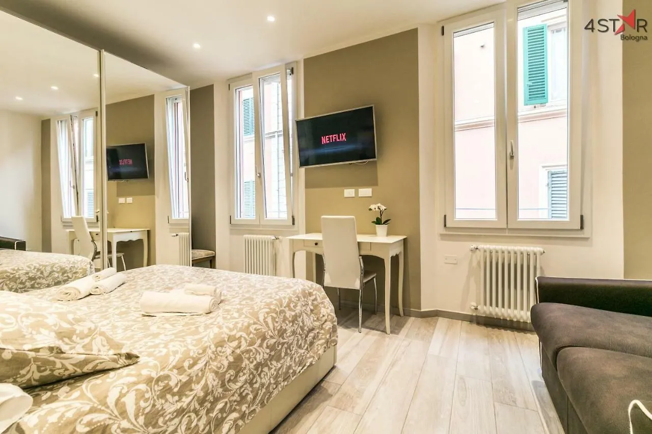 4 Star Two Towers Apartment Bologna