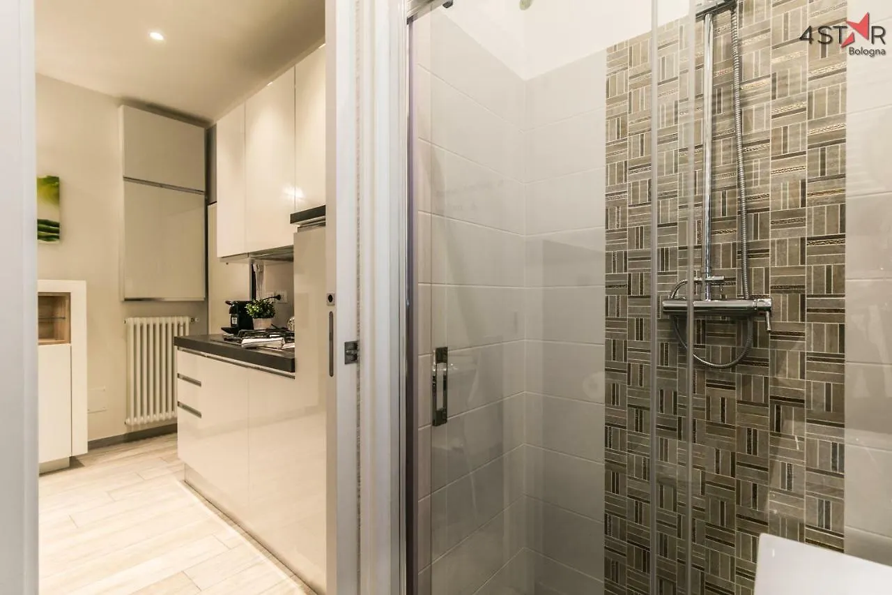 4 Star Two Towers Apartment Bologna