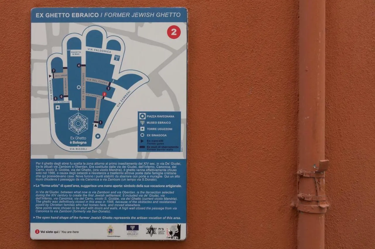 4 Star Two Towers Apartment Bologna