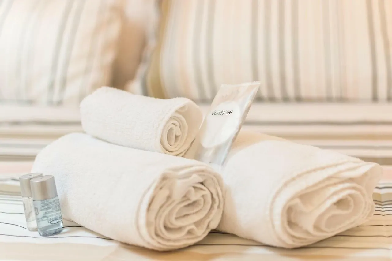 4 Star Two Towers Apartment Bologna