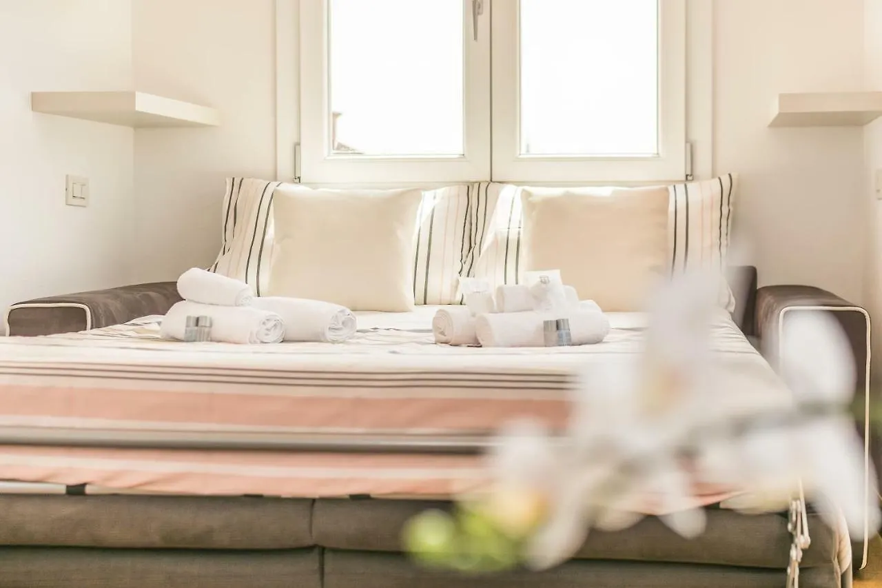4 Star Two Towers Apartment Bologna